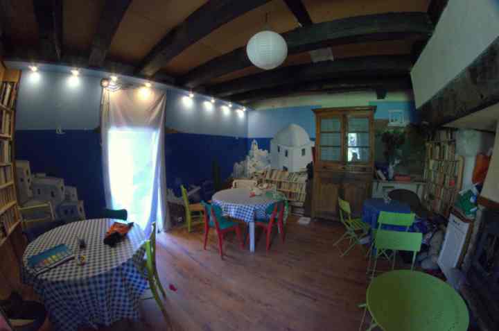 Art scene 2 web